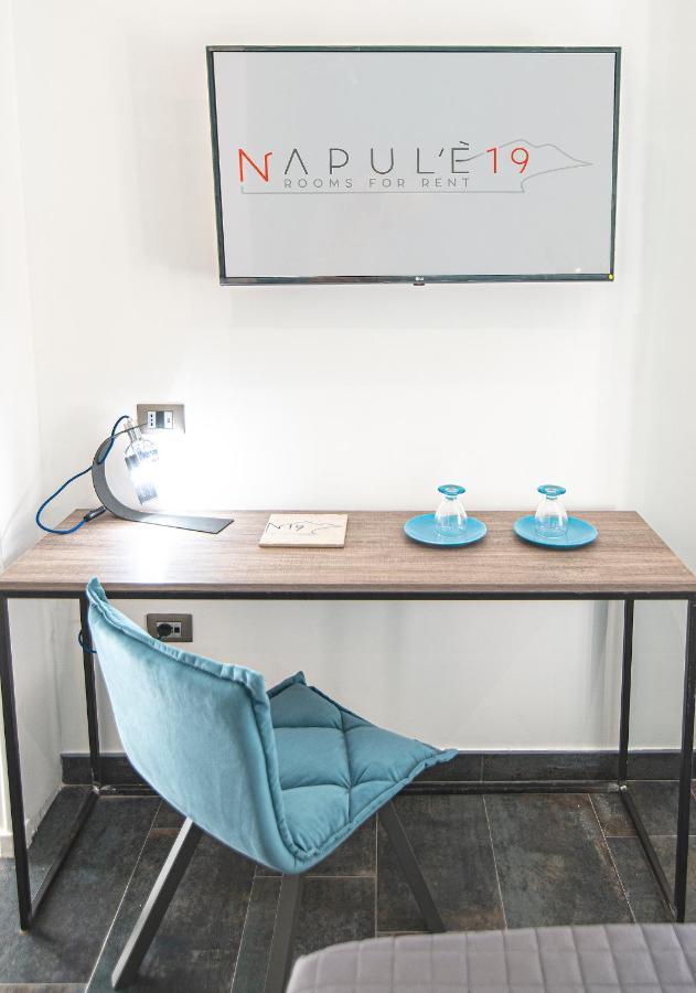 那不勒斯 Napul'E 19酒店 外观 照片